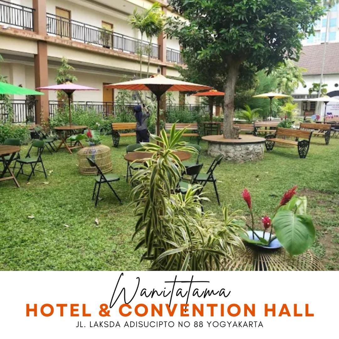Wanitatama Hotel & Convention Hall Pakualaman Exterior foto